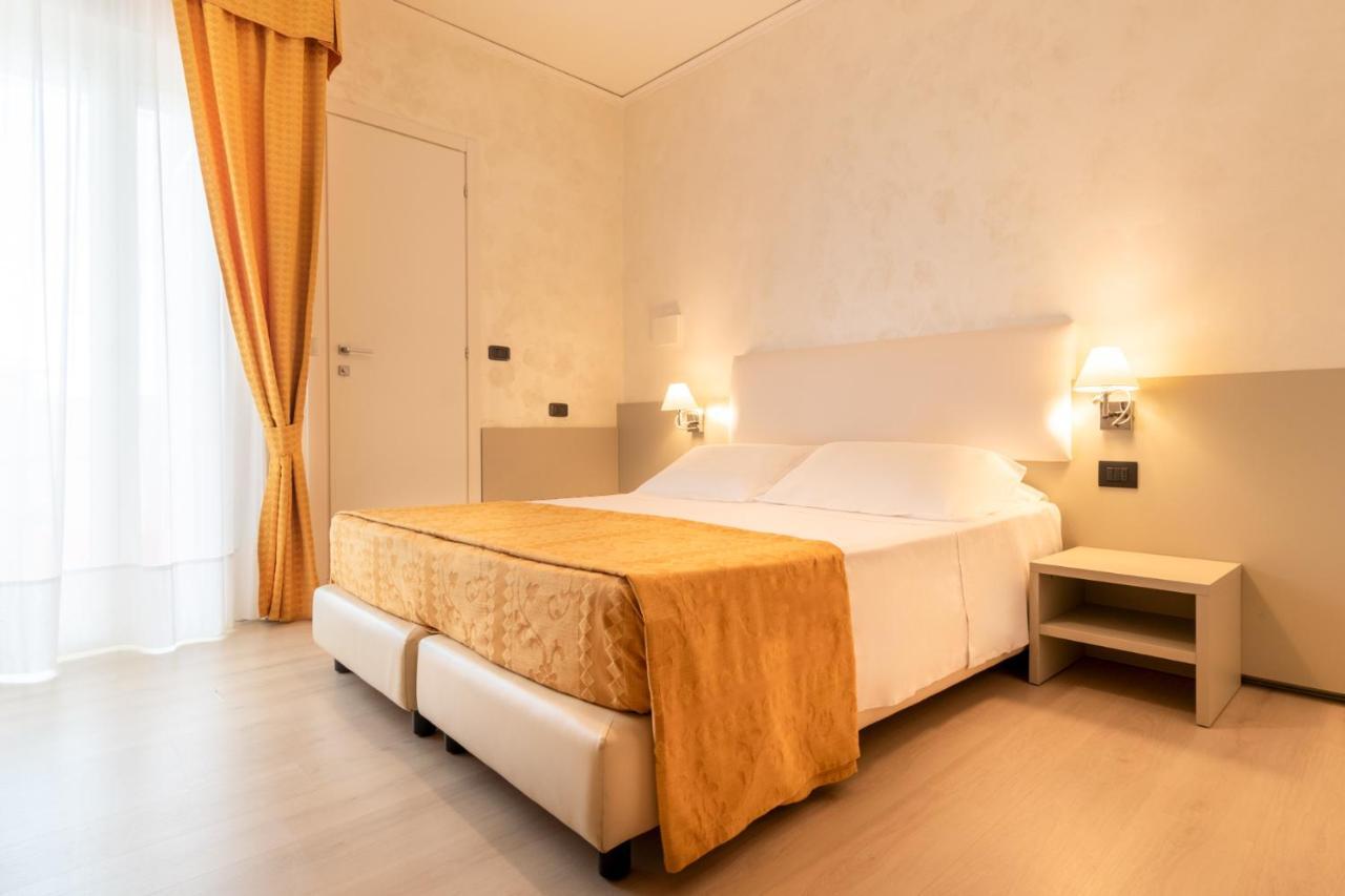 Continental B&B City Hotel Bibione Exterior photo