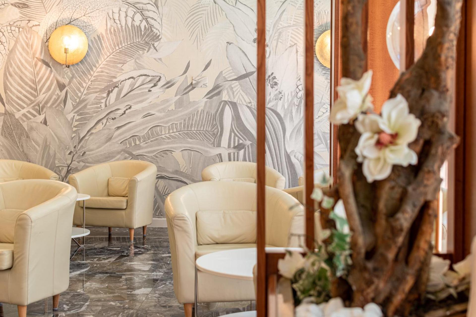 Continental B&B City Hotel Bibione Exterior photo